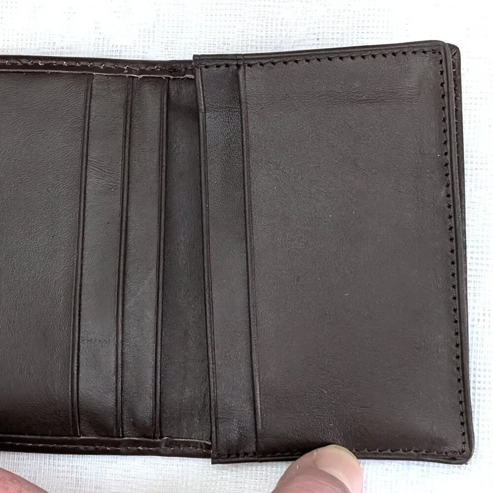 NWOT NEW Men's Men Kayumanis Chocolate Brown Leather Wallet